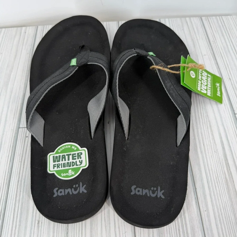 Sanuk mens Burm Black Water Friendly Yoga Mat Flip Flop Sandals Mens Size 9 NEW